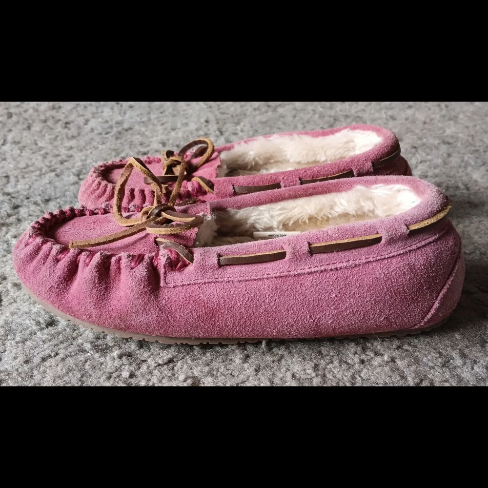 🩷 Minnetonka Girls Pink Leather Moccasins Slip On Faux Fur 1 Kids